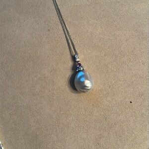 Keshi Tahitian pearl pendant